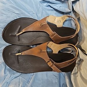 Olukai Bronze leather sandals. Women's size w11.